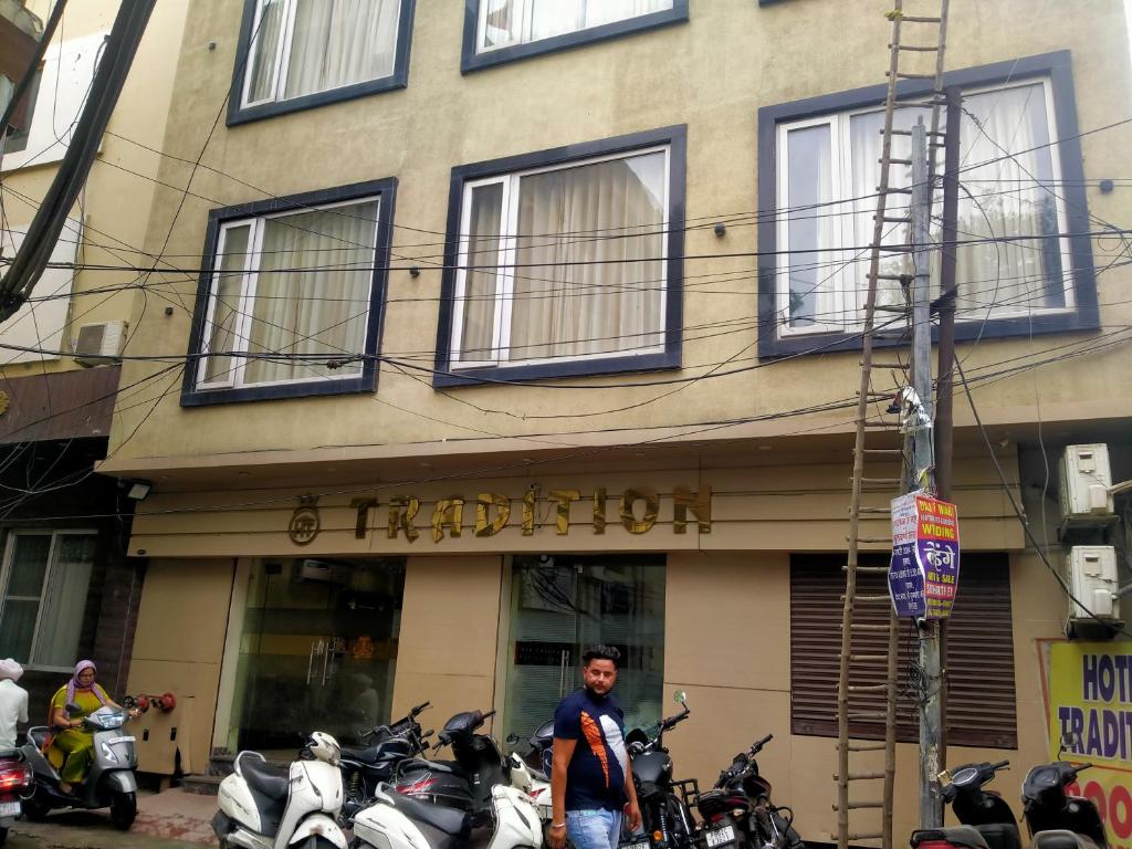 Hotel Tradition,Gt Road,3 star