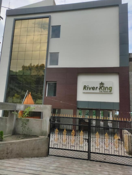 River King City Palace