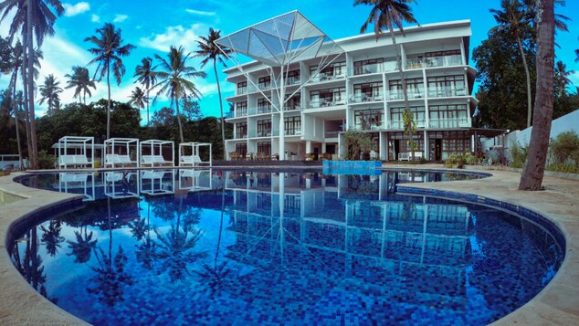 Elixir Cliff Beach Resort And Spa,Thiruvananthapuram>>Chirayinkeezhu,4 star