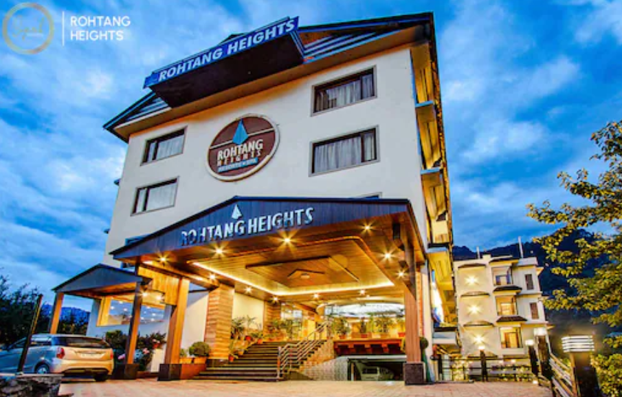 Tribhav Rohtang Heights Resort,Rangri,4 star