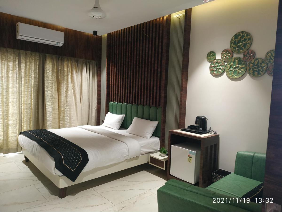 Hotel Florence Nanded,,3 star