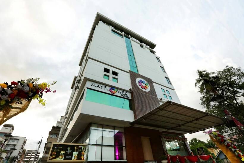 Mayflower Hotel,Panbazar,3 star