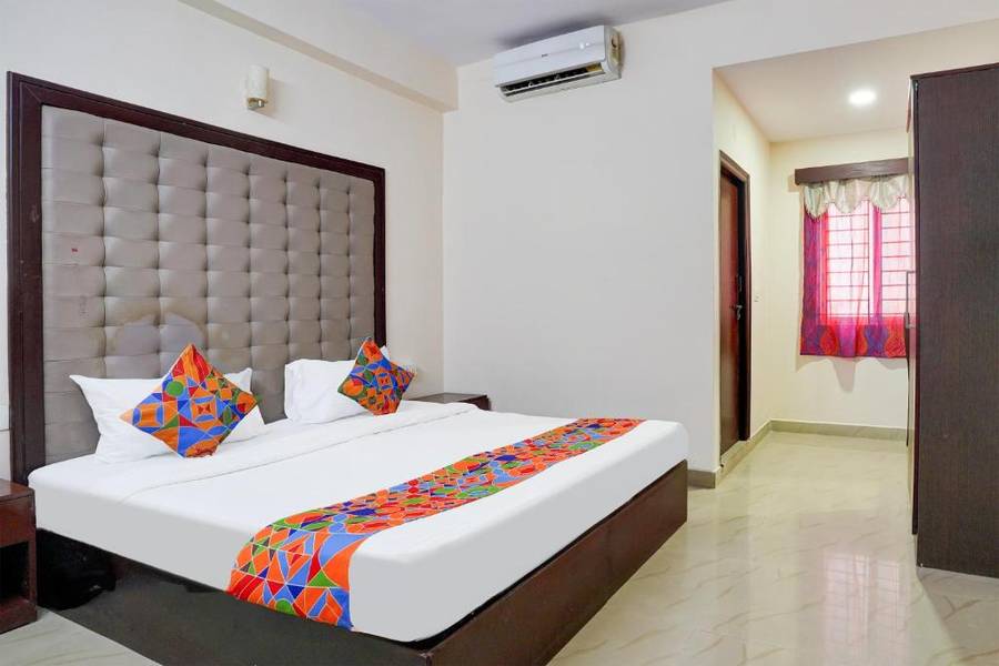 The Leo Grand Hotel,,3 star