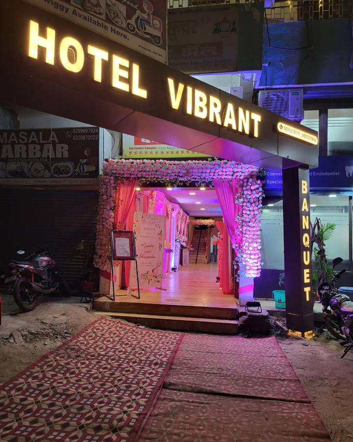 hotel vibrant lawn and banquet patna