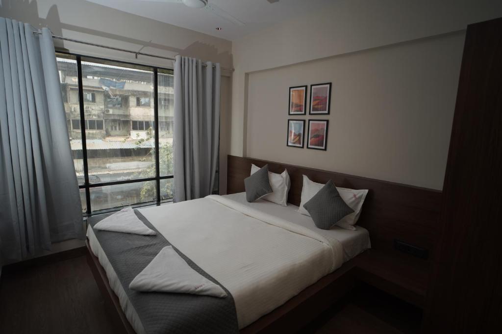 Sunbright Rooms Residency Hotel,,2 star