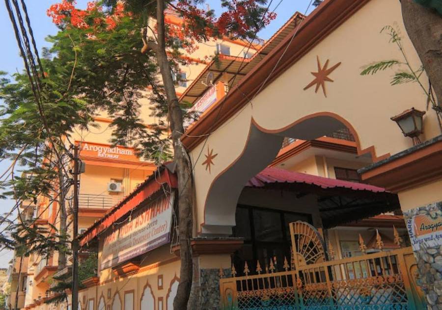 Arogyadham Retreat,Tapovan>>Rishikesh,3 star