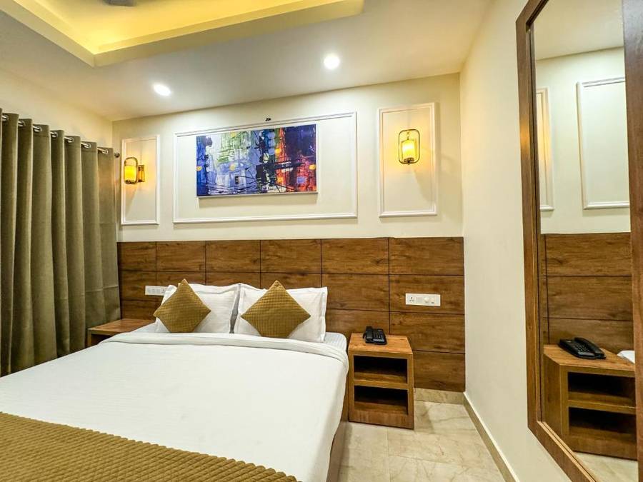 Hotel Nirvana Bliss,Swarg Ashram Road,3 star