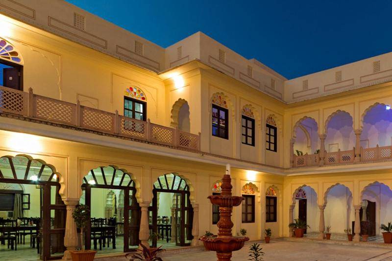 Dhulagarh Heritage Palace Hotel Near Jaipur